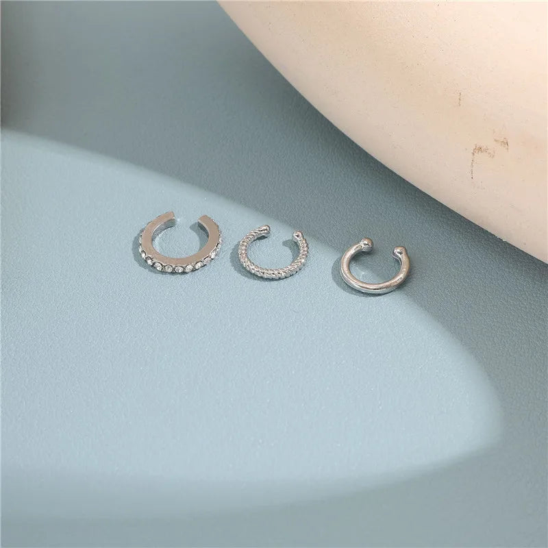 Noir Alloy Ear Cuffs – Sleek Non-Piercing Statement Jewelry